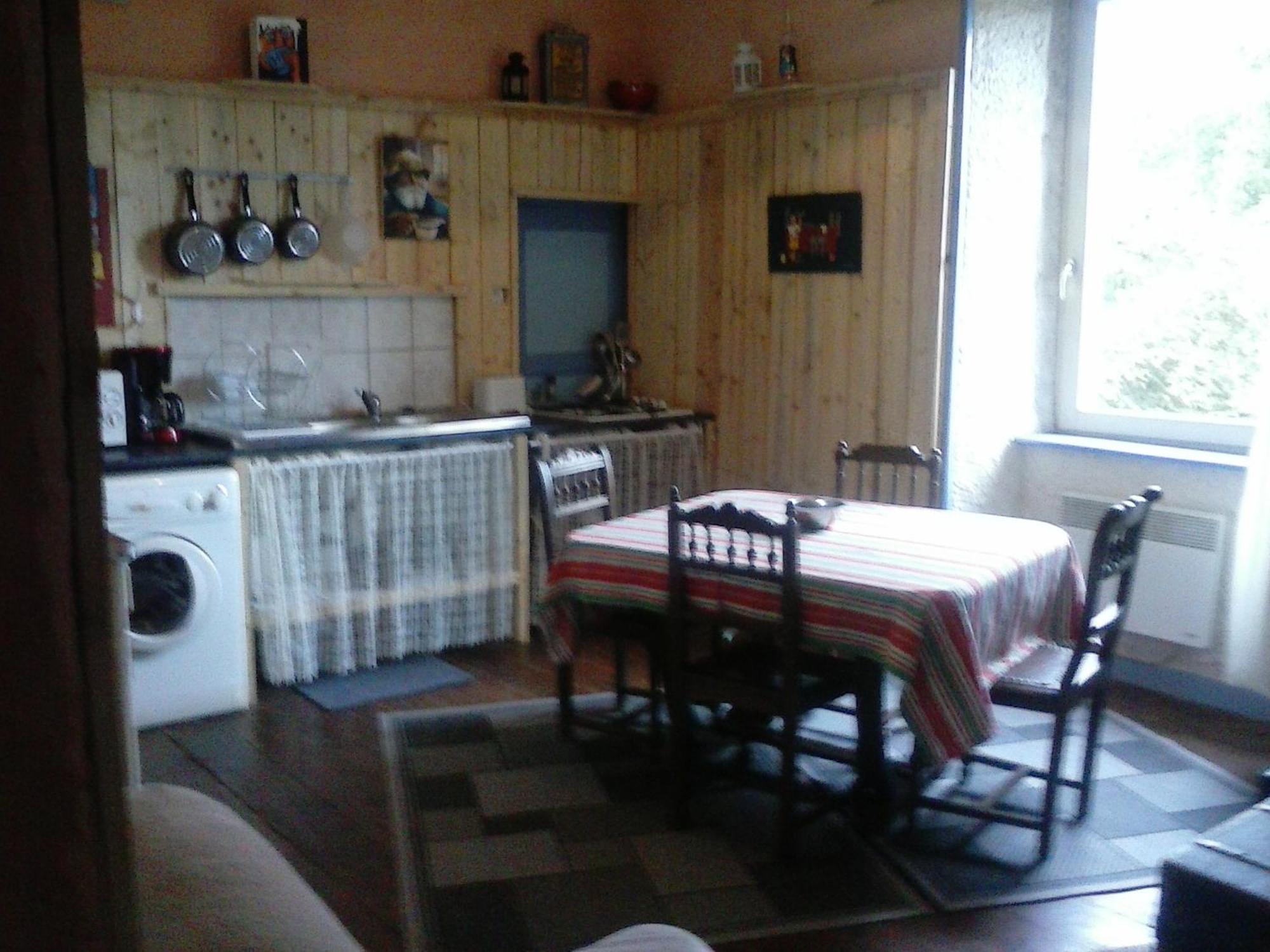 Les Gites Du Couvent Alternatif Camlez Room photo